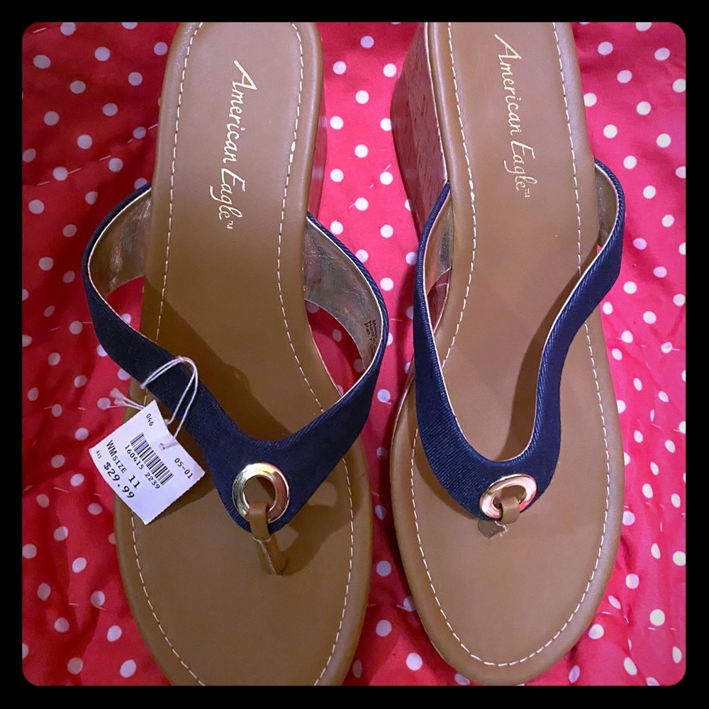 American Eagle Wedge Flip flop